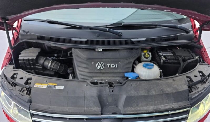 VOLKSWAGEN Multivan  | 4×4 (stały) | Automatyczna | 204 KM | Czerwony full