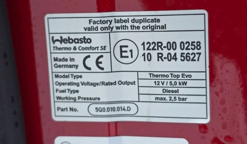 VOLKSWAGEN Multivan  | 4×4 (stały) | Automatyczna | 204 KM | Czerwony full