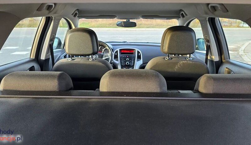 OPEL Astra | FWD (przód) | Manualna | 140 KM | Czarny full