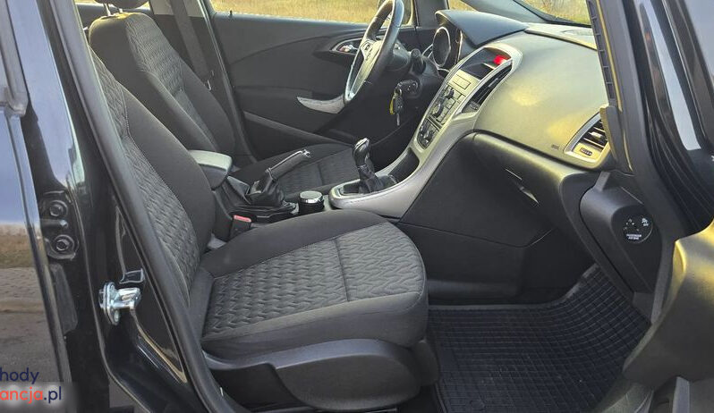 OPEL Astra | FWD (przód) | Manualna | 140 KM | Czarny full