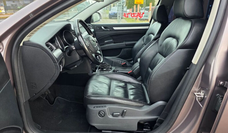 SKODA Superb  | FWD (przód) | Automatyczna | 200 KM | Złoty full