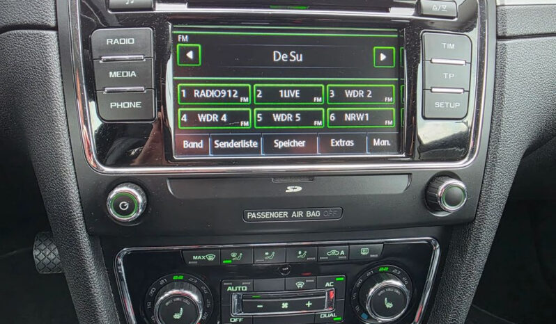 SKODA Superb  | FWD (przód) | Automatyczna | 200 KM | Złoty full