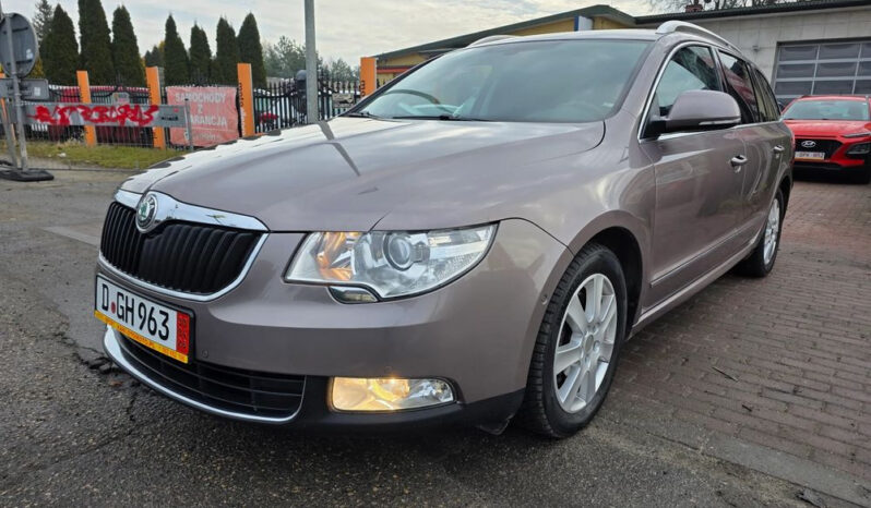 SKODA Superb  | FWD (przód) | Automatyczna | 200 KM | Złoty full