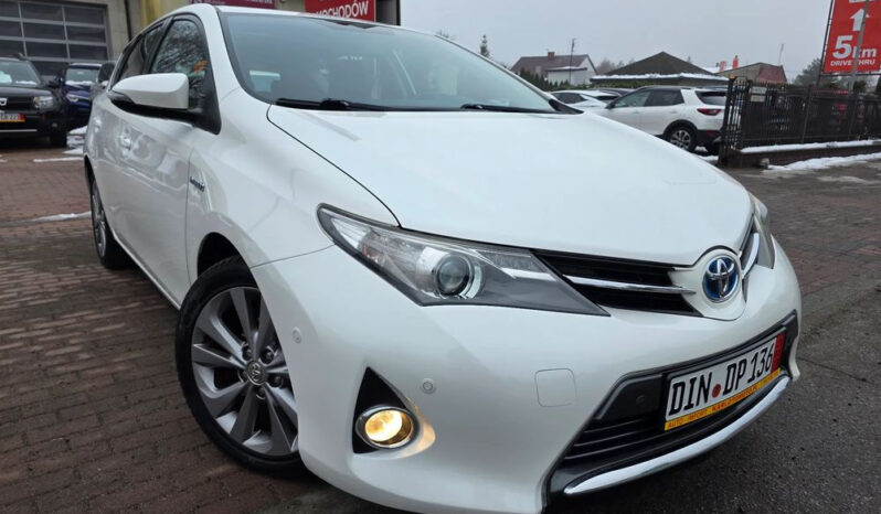 Toyota Auris  | Fwd (Przód) | Automatyczna | 99 Km | Biały