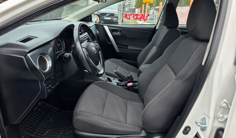 TOYOTA Auris  | FWD (przód) | Automatyczna | 99 KM | Biały full