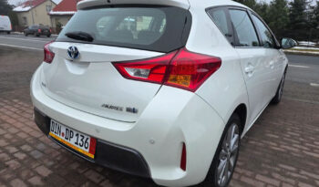 TOYOTA Auris  | FWD (przód) | Automatyczna | 99 KM | Biały full