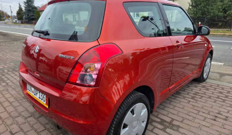 SUZUKI Swift  | FWD (przód) | Manualna | 92 KM | Pomarańczowy full