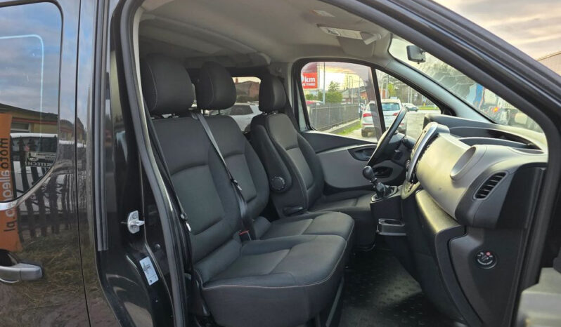 RENAULT Trafic  | FWD (przód) | Manualna | 125 KM | Brązowy full