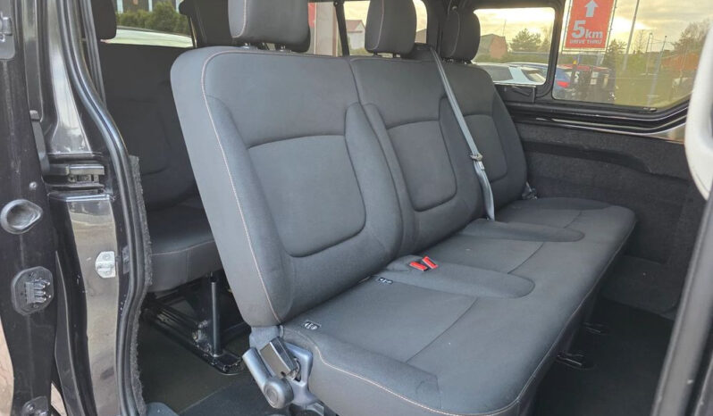 RENAULT Trafic  | FWD (przód) | Manualna | 125 KM | Brązowy full