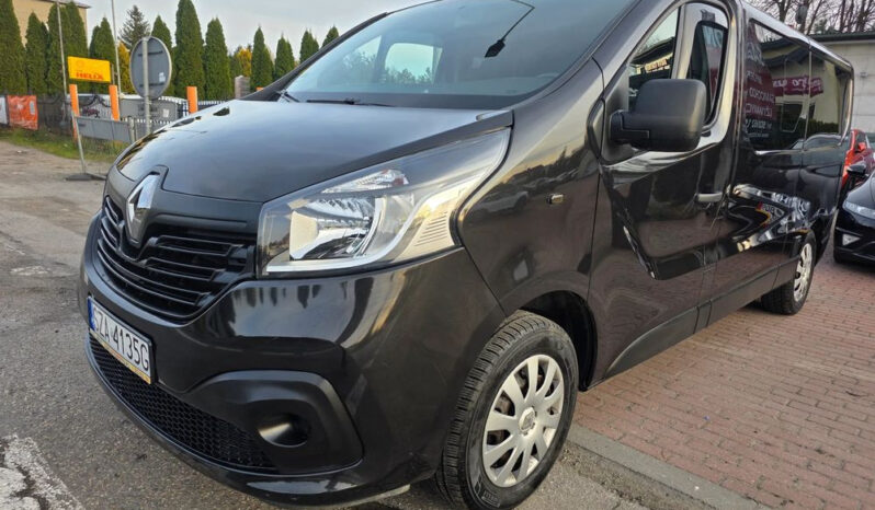 RENAULT Trafic  | FWD (przód) | Manualna | 125 KM | Brązowy full