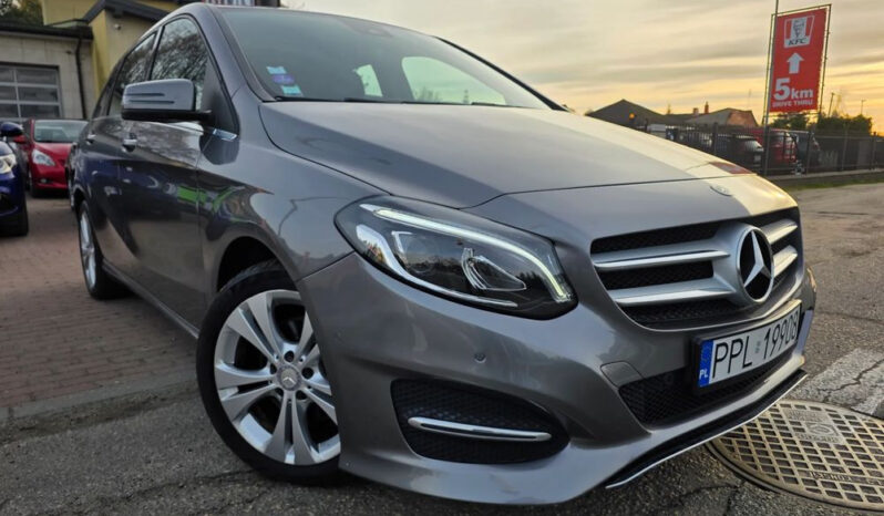 Mercedes-Benz Klasa B | Fwd (Przód) | Automatyczna | 156 Km | Srebrny