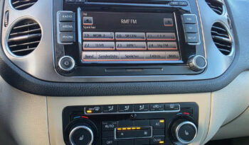 VOLKSWAGEN Tiguan  | FWD (przód) | Manualna | 140 KM | Srebrny full