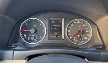 VOLKSWAGEN Tiguan  | FWD (przód) | Manualna | 140 KM | Srebrny full