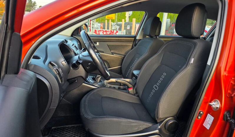 KIA Sportage  | FWD (przód) | Manualna | 135 KM | Pomarańczowy full