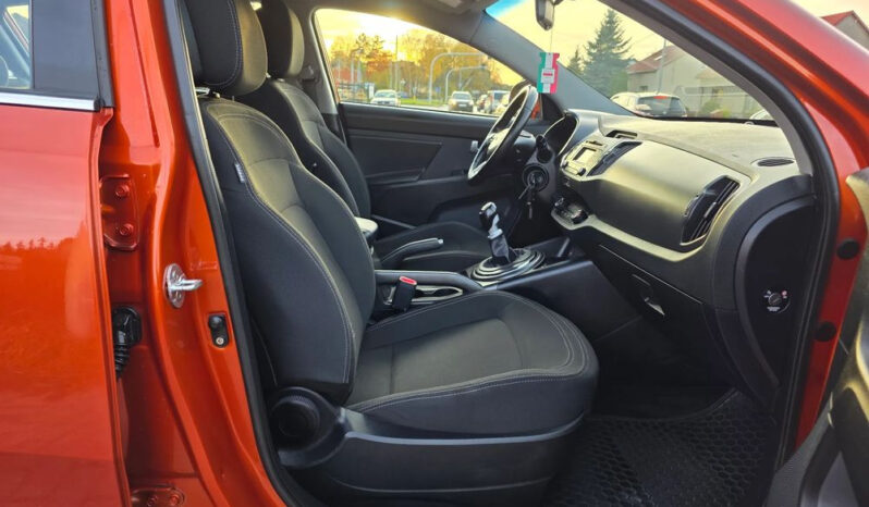 KIA Sportage  | FWD (przód) | Manualna | 135 KM | Pomarańczowy full