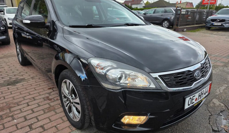 KIA Ceed  | FWD (przód) | Manualna | 128 KM | Czarny full