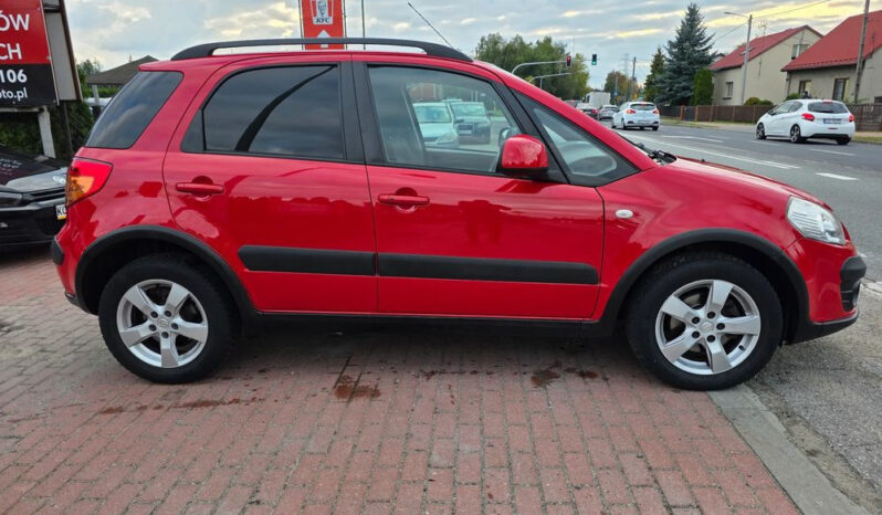 SUZUKI SX4  | FWD (przód) | Manualna | 120 KM | Czerwony full