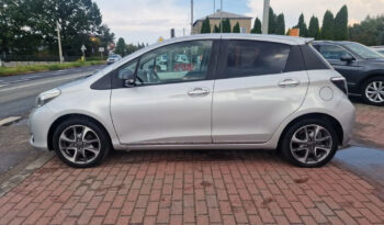 TOYOTA Yaris  | FWD (przód) | Manualna | 99 KM | Srebrny full
