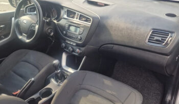 KIA Ceed  | FWD (przód) | Manualna | 135 KM | Srebrny full