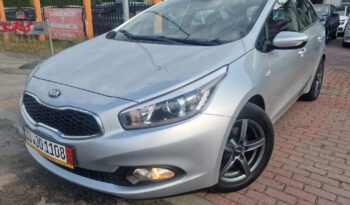 KIA Ceed  | FWD (przód) | Manualna | 135 KM | Srebrny full