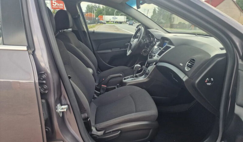 CHEVROLET Cruze  | FWD (przód) | Automatyczna | 141 KM | Szary full