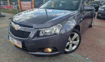CHEVROLET Cruze  | FWD (przód) | Automatyczna | 141 KM | Szary full