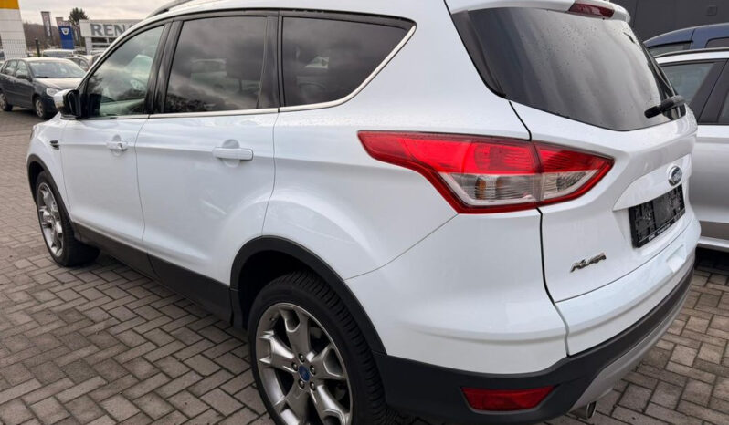 FORD Kuga  | FWD (przód) | Manualna | 150 KM | Biały full