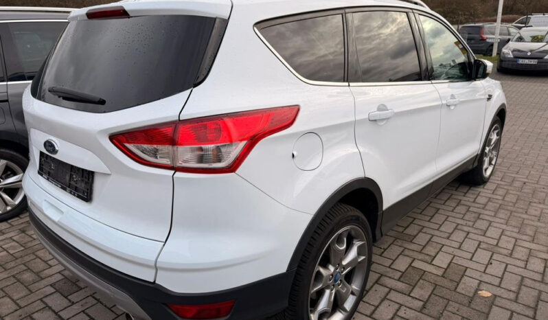 FORD Kuga  | FWD (przód) | Manualna | 150 KM | Biały full