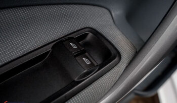 FORD Fiesta  | FWD (przód) | Manualna | 96 KM | Biały full