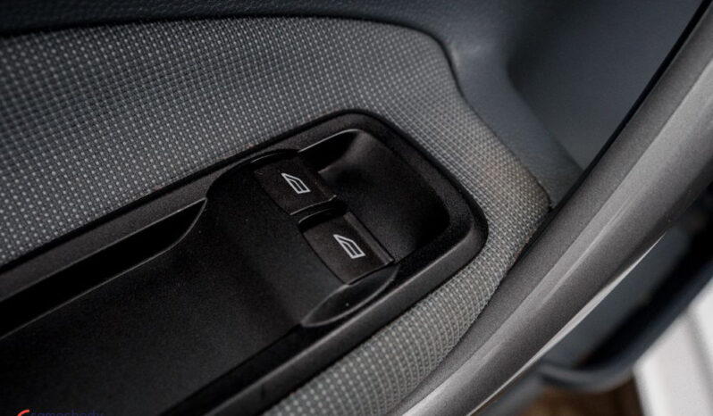 FORD Fiesta  | FWD (przód) | Manualna | 96 KM | Biały full