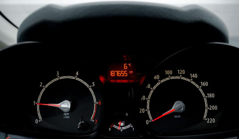 FORD Fiesta  | FWD (przód) | Manualna | 96 KM | Biały full
