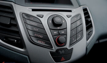 FORD Fiesta  | FWD (przód) | Manualna | 96 KM | Biały full