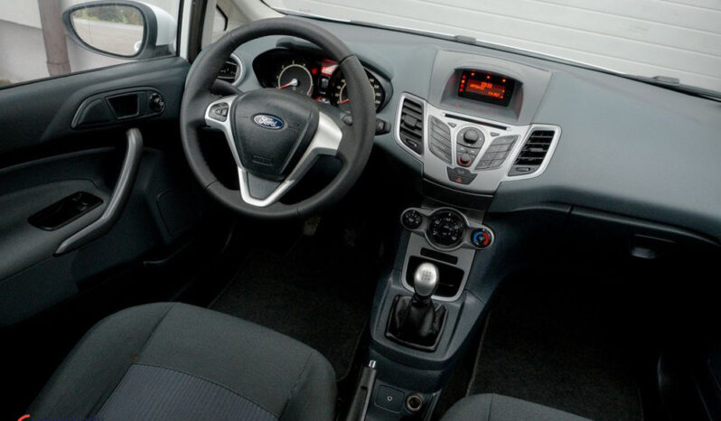 FORD Fiesta  | FWD (przód) | Manualna | 96 KM | Biały full