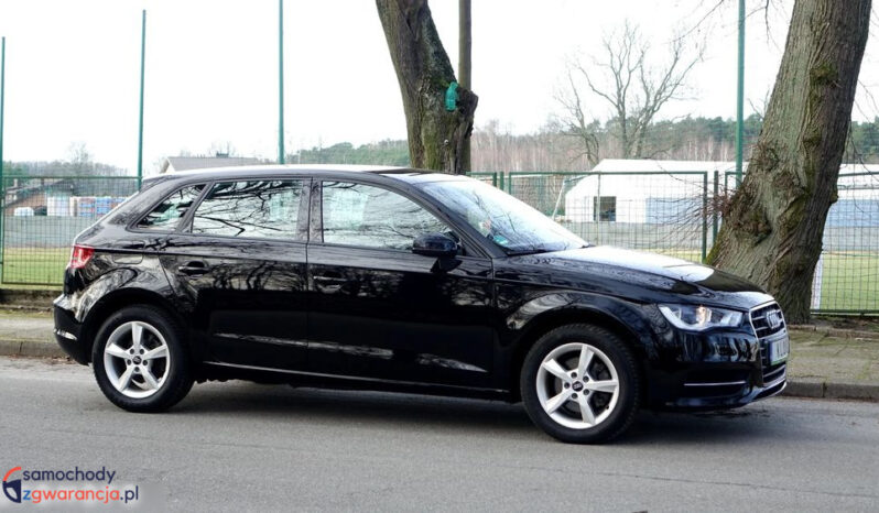AUDI A3  | FWD (przód) | Manualna | 105 KM | Czarny full