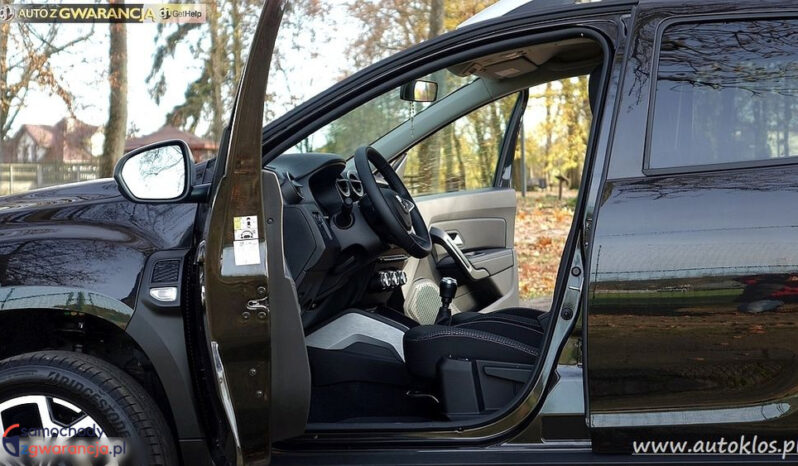 DACIA Duster  | FWD (przód) | Manualna | 90 KM | Czarny full