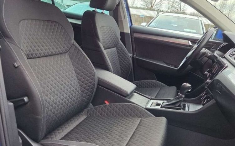 SKODA Superb  | FWD (przód) | Automatyczna | 150 KM | Niebieski full