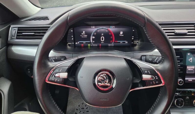 SKODA Superb  | FWD (przód) | Automatyczna | 150 KM | Niebieski full