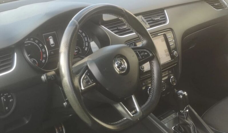 SKODA Octavia  | FWD (przód) | Automatyczna | 184 KM | Szary full