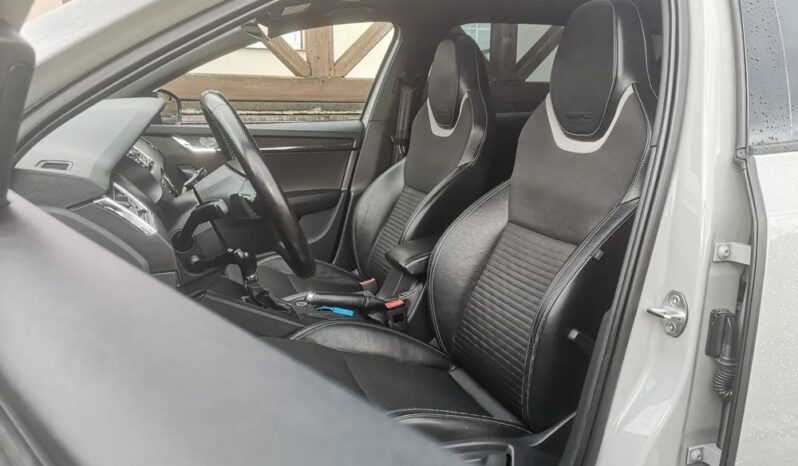 SKODA Octavia  | FWD (przód) | Automatyczna | 184 KM | Szary full