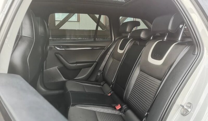 SKODA Octavia  | FWD (przód) | Automatyczna | 184 KM | Szary full