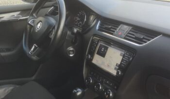 SKODA Octavia  | FWD (przód) | Automatyczna | 184 KM | Szary full