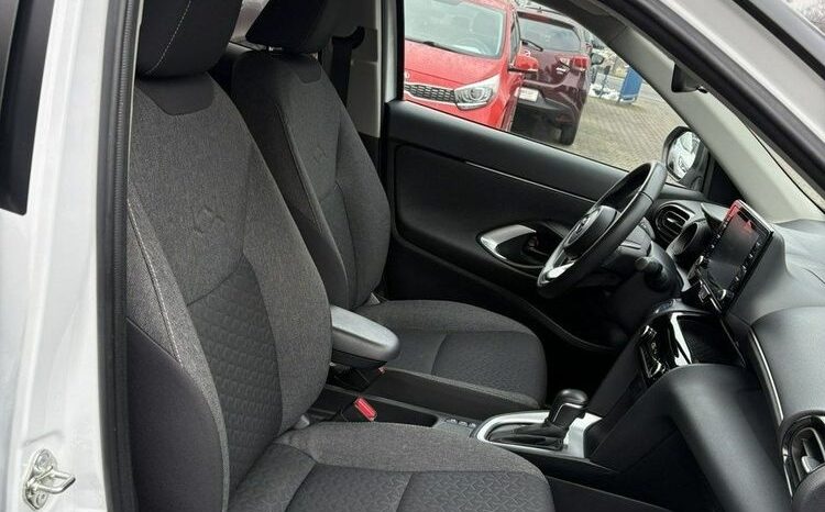 TOYOTA Yaris Cross | FWD (przód) | Automatyczna | 92 KM | Biały full