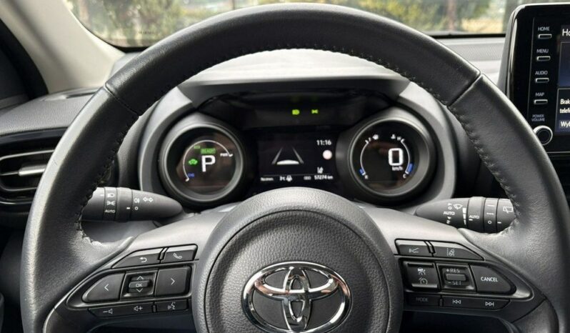 TOYOTA Yaris Cross | FWD (przód) | Automatyczna | 92 KM | Biały full