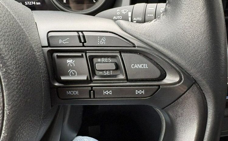 TOYOTA Yaris Cross | FWD (przód) | Automatyczna | 92 KM | Biały full