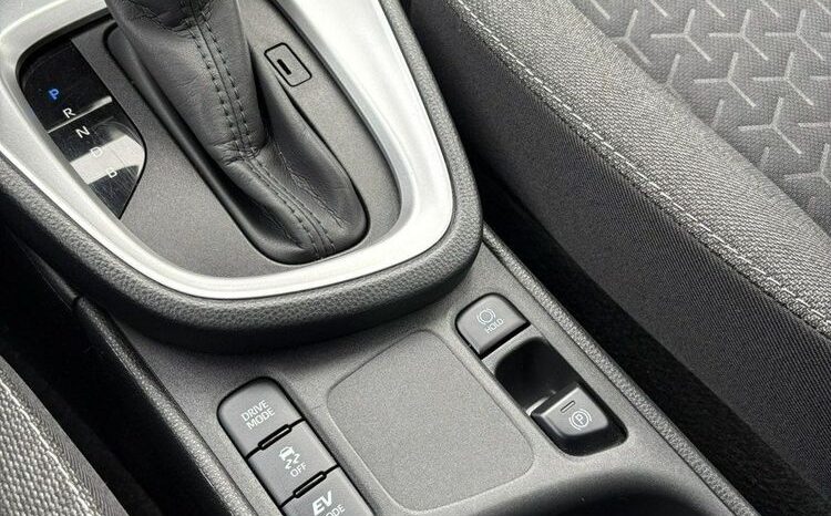 TOYOTA Yaris Cross | FWD (przód) | Automatyczna | 92 KM | Biały full