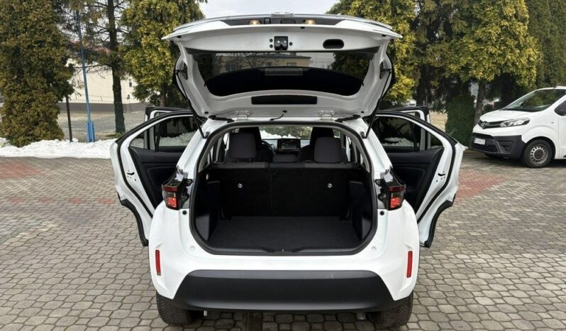 TOYOTA Yaris Cross | FWD (przód) | Automatyczna | 92 KM | Biały full