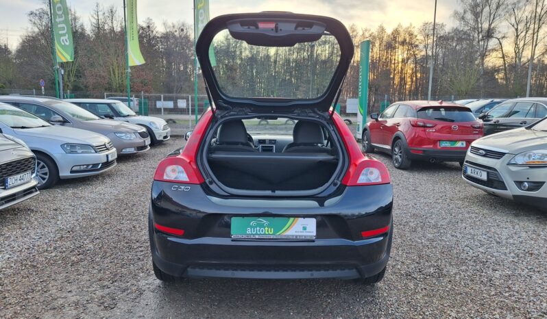 VOLVO C30  | FWD (przód) | Manualna | 115 KM | Czarny full