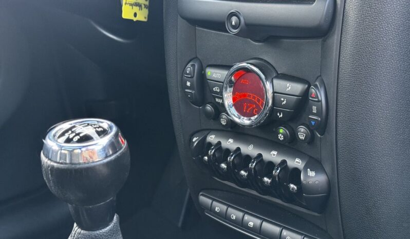 Countryman  | FWD (przód) | Manualna | 98 KM | Zielony full