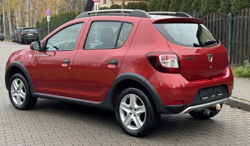 DACIA Sandero Stepway  | FWD (przód) | Manualna | 90 KM | Bordowy full