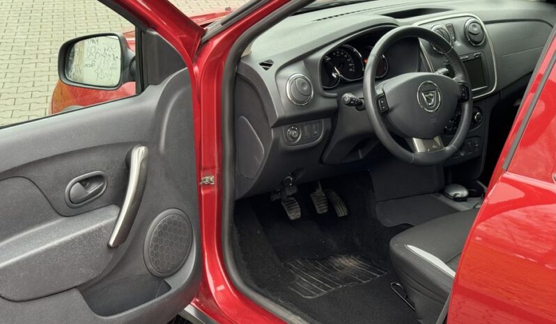 DACIA Sandero Stepway  | FWD (przód) | Manualna | 90 KM | Bordowy full